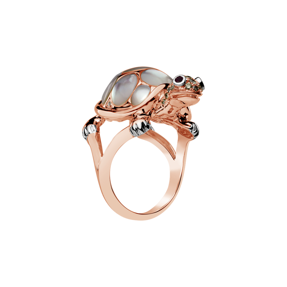 Prsten s hnědými diamanty, rubíny a perletí Graceful Turtle