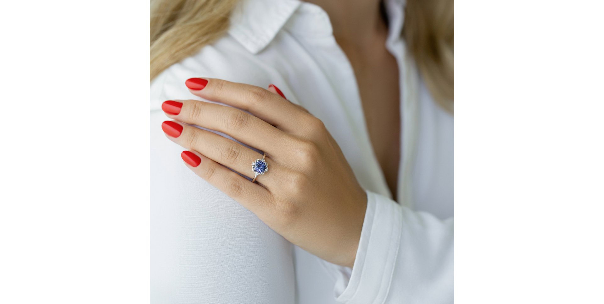 Prsten s tanzanitem a diamanty Galaxy Flower