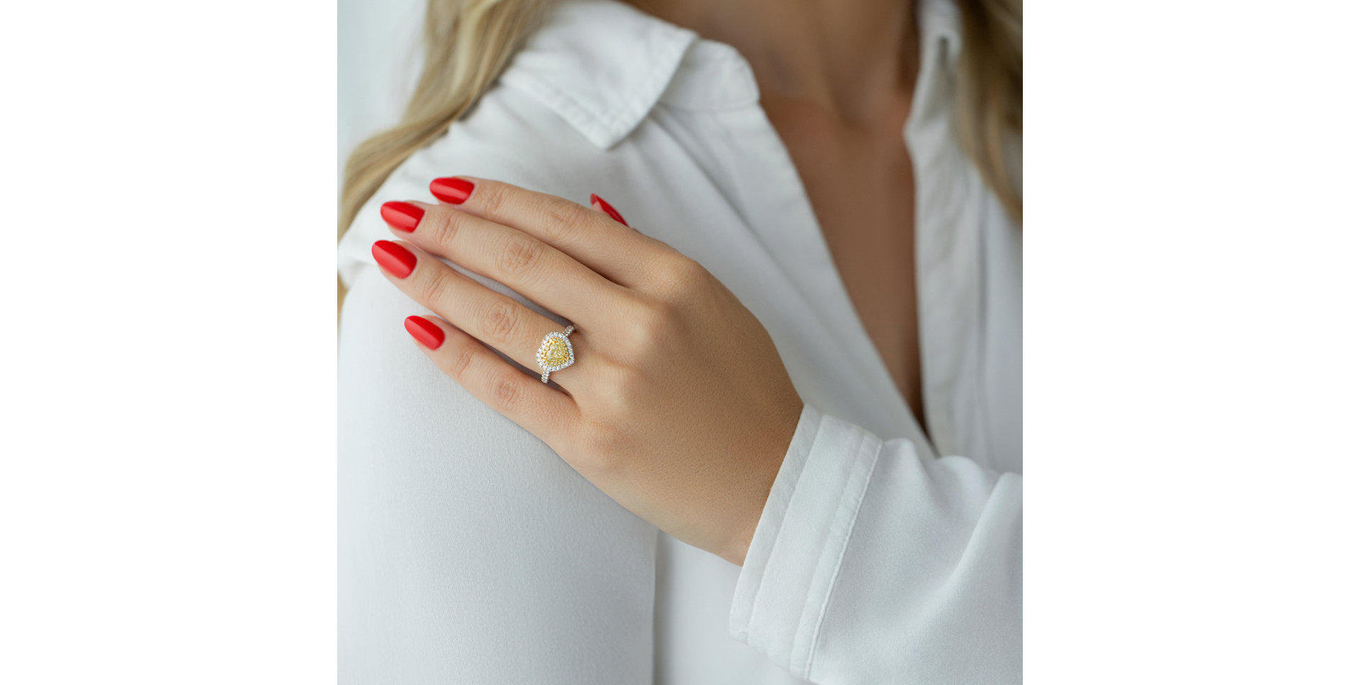 Prsten s bílými a žlutými diamanty Sun Love