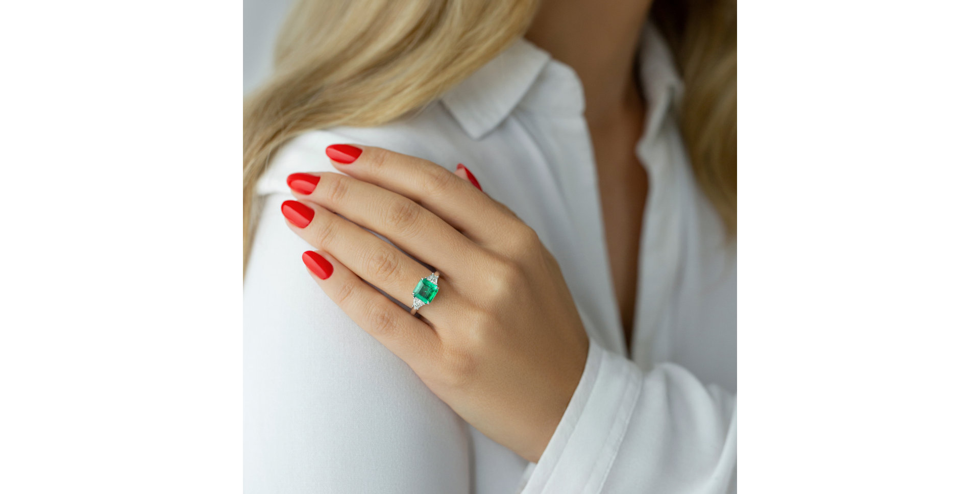 Prsten se smaragdem a diamanty Galaxy Essence