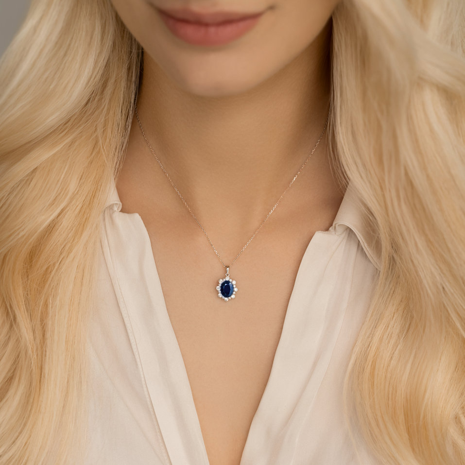 Přívěs se safírem a diamanty Royal Aurora