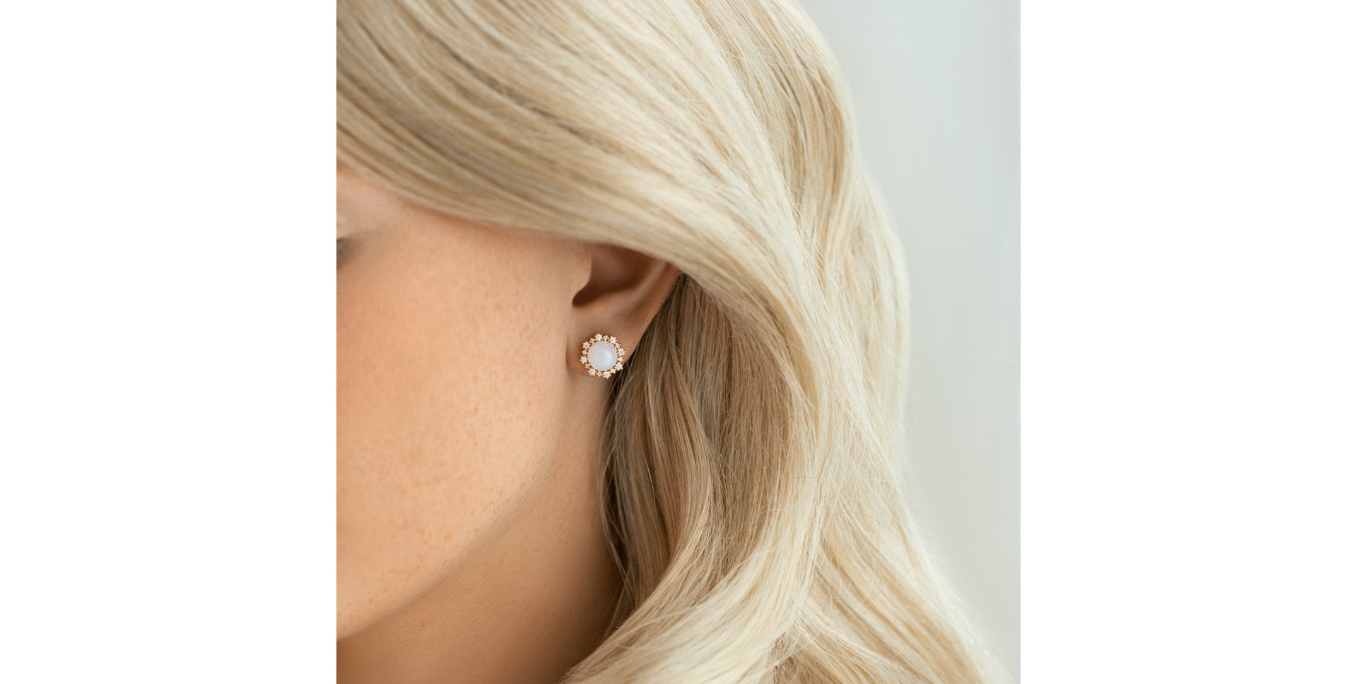 Náušnice s chalcedonem a diamanty Lady Francesca