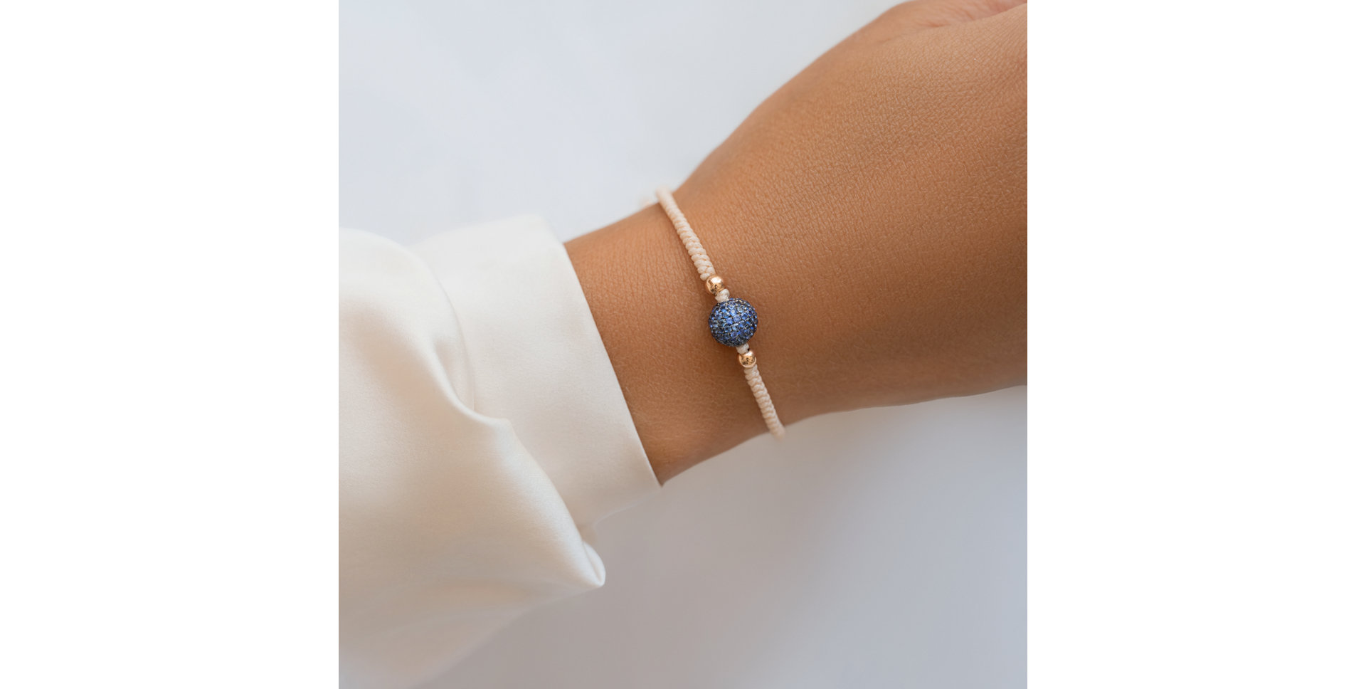 Náramek s diamanty a rubíny Shamballa