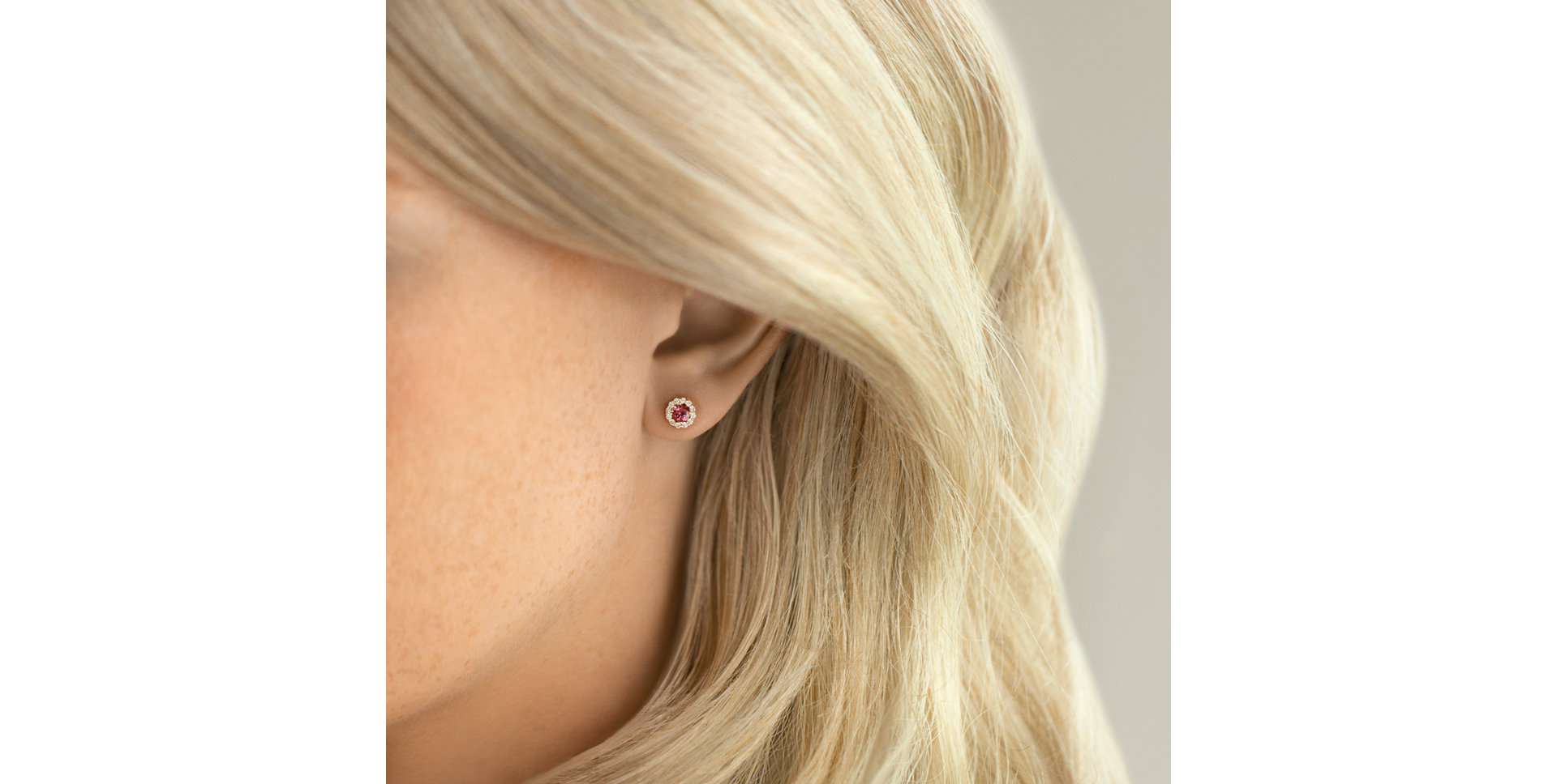 Náušnice s granátem a diamanty Bloom Spark