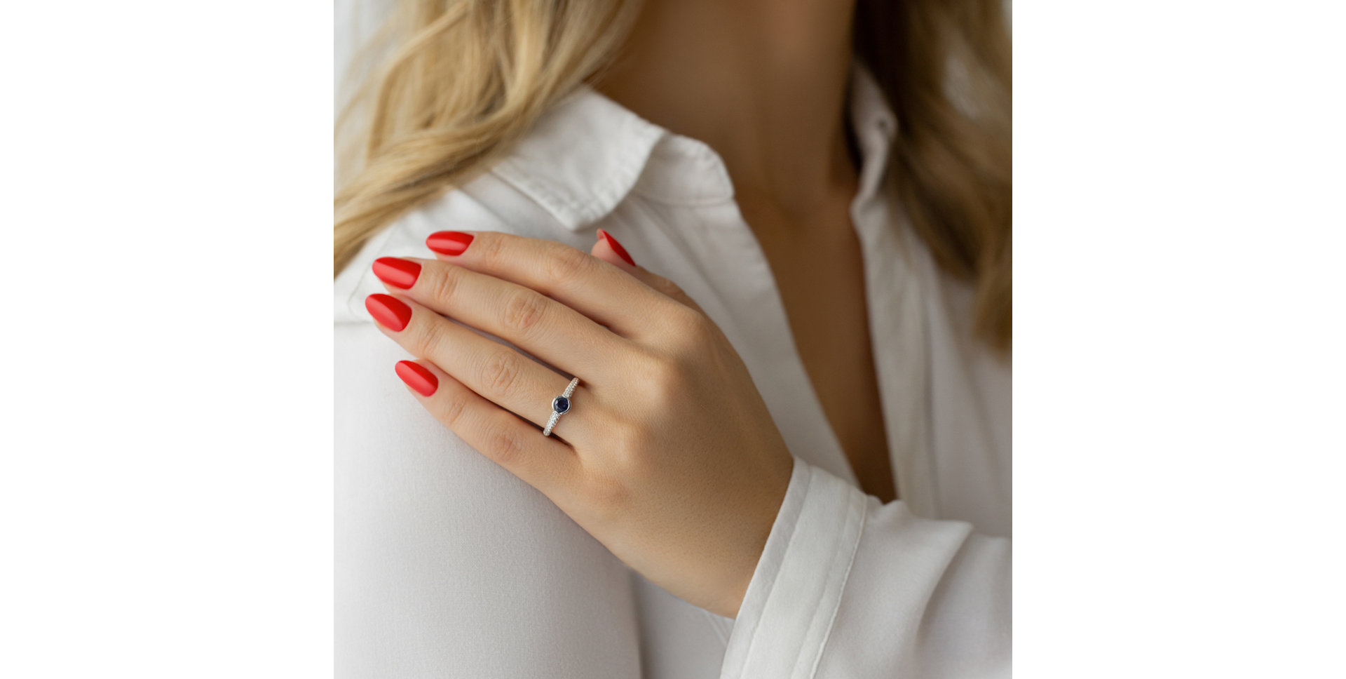 Prsten s safírem a diamanty Octavie