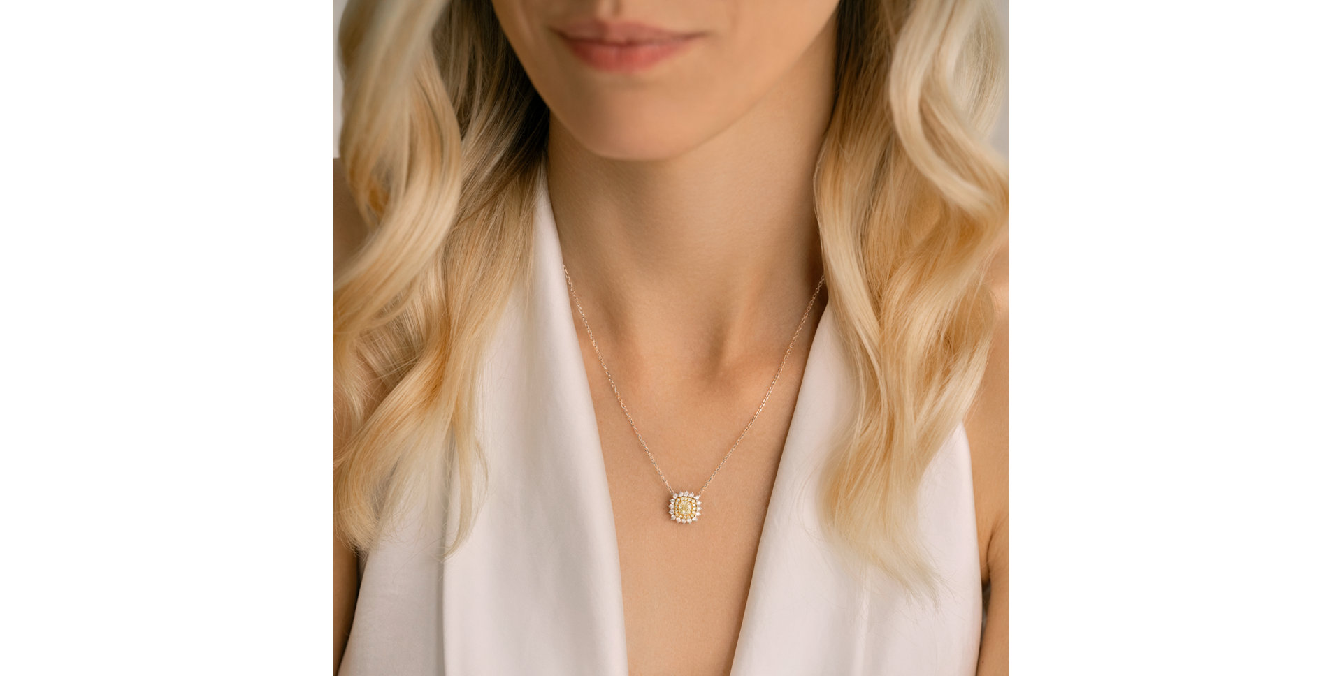 Náhrdelník s bílými a žlutými diamanty Sun Goddess