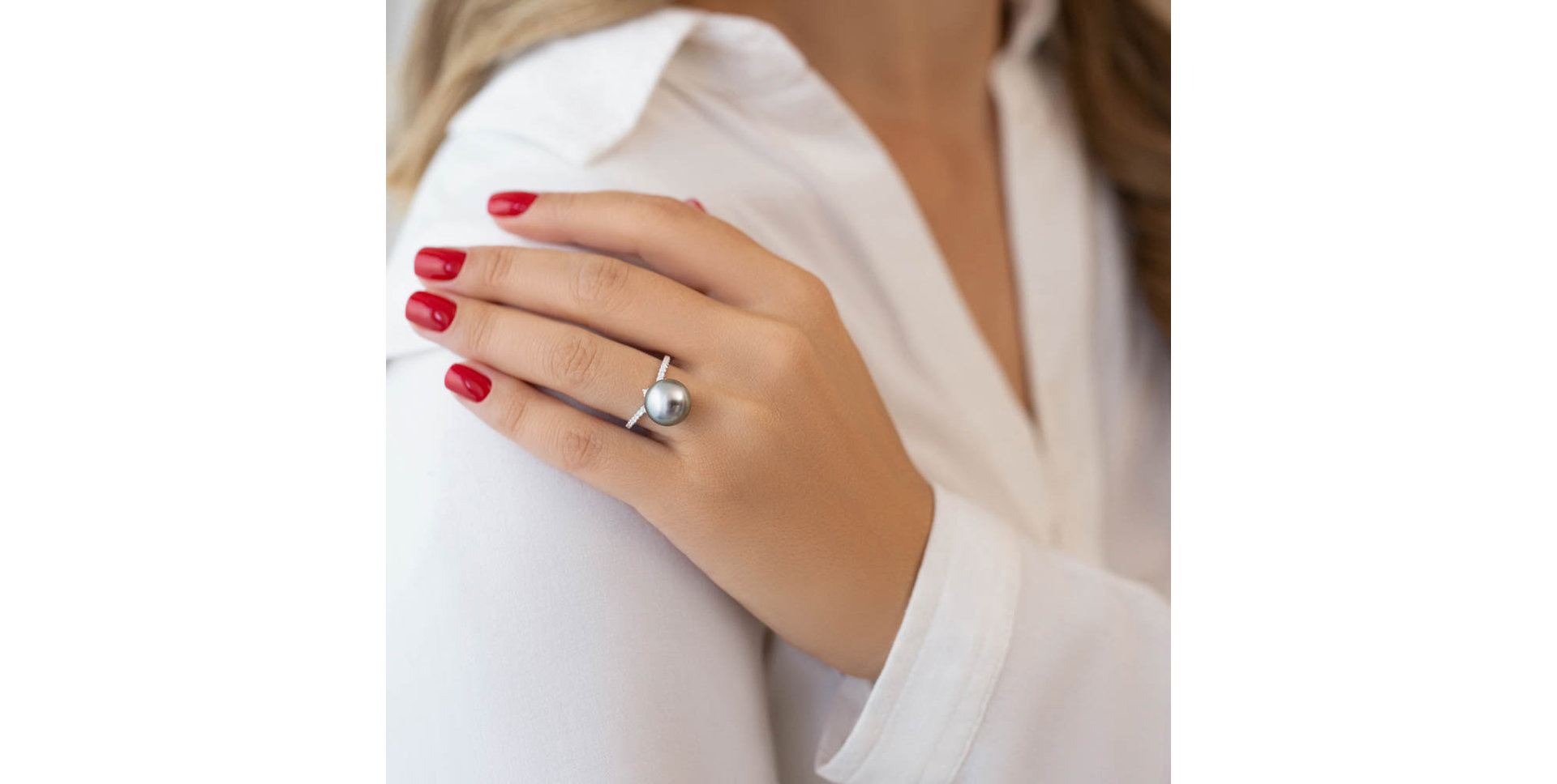 Prsten s perlou a diamanty Calvert