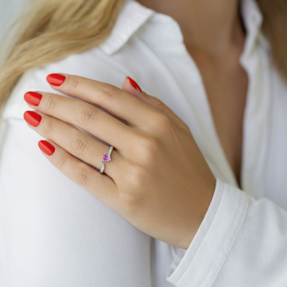 Prsten s safírem a diamanty Spirit Love