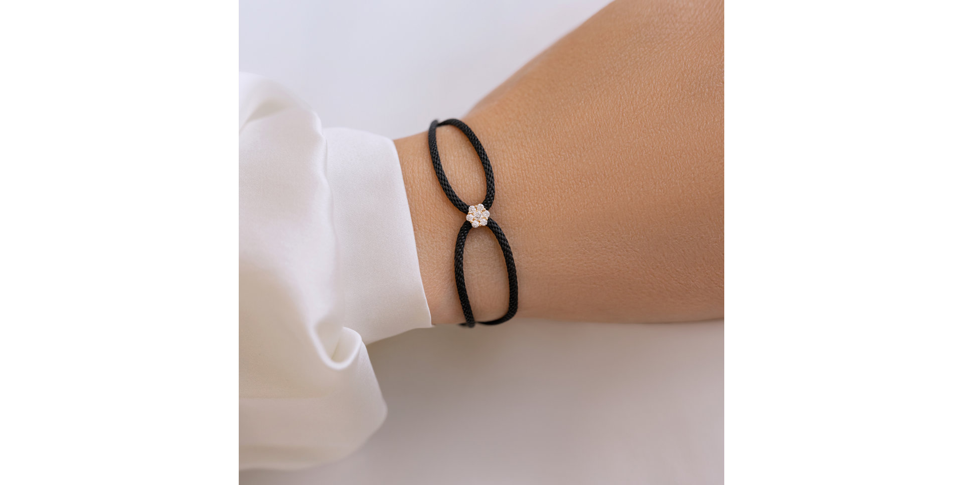 Náramek s diamanty Deep Snow