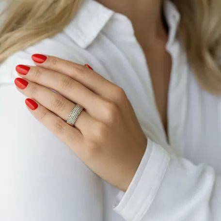Prsten s bílými, hnědými a černými diamanty Inferno Sin