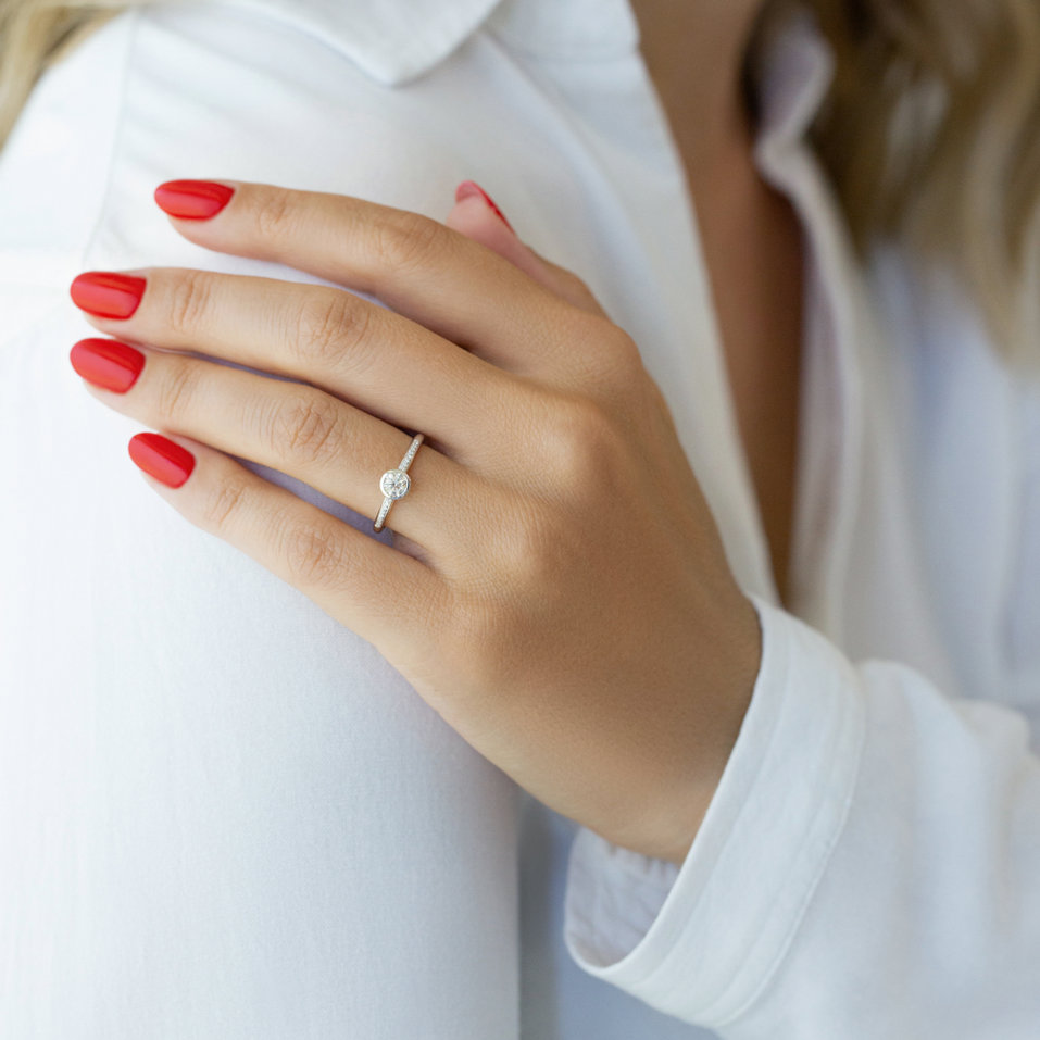 Prsten 14kt bílé zlato s diamantem Regal Elegance