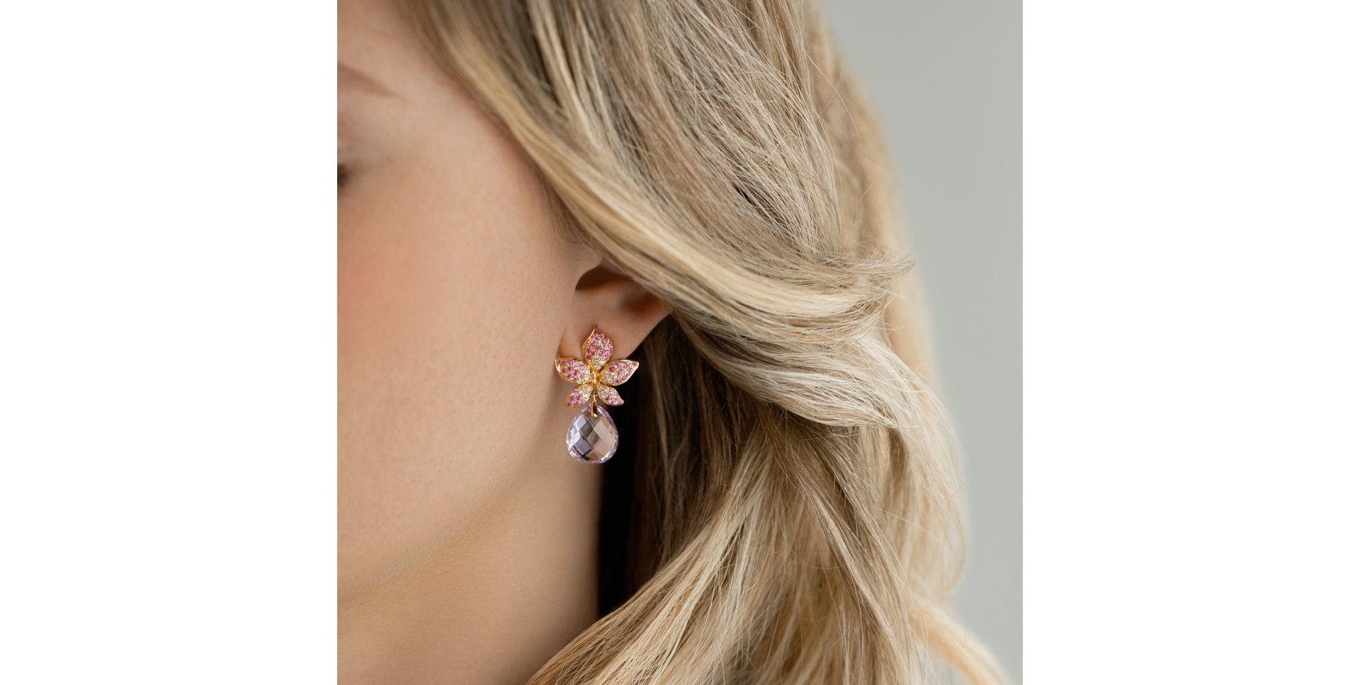 Náušnice s diamanty, ametystem a safíry Plumeria Paradise