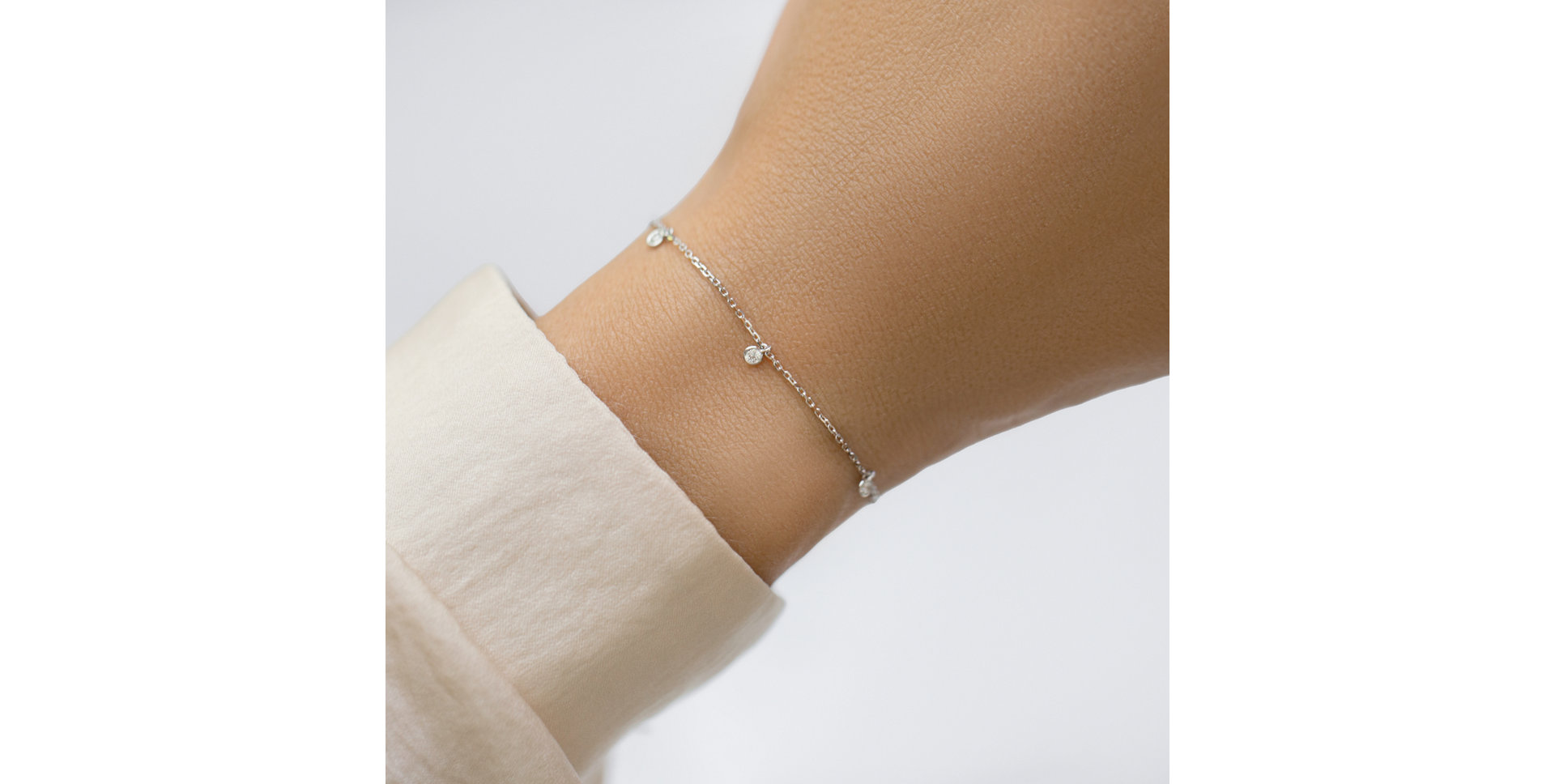 Náramek s diamanty Lalia