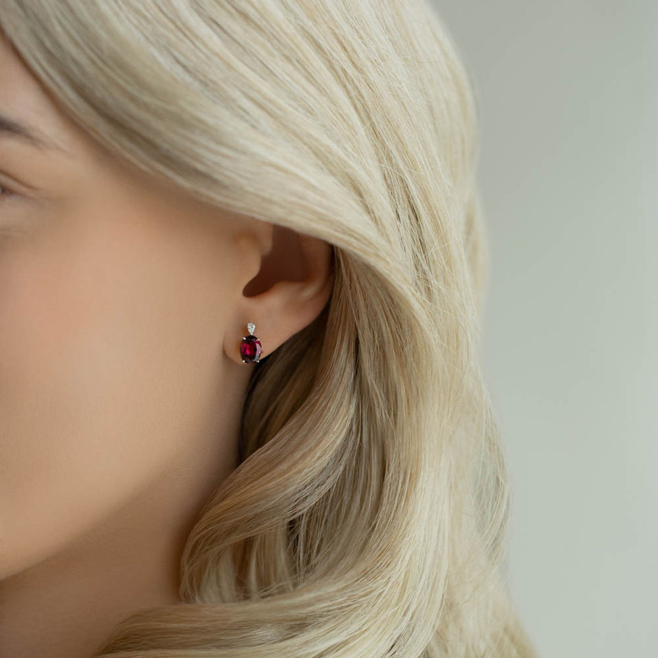 Náušnice s diamantem a rhodolitem Royal Aura