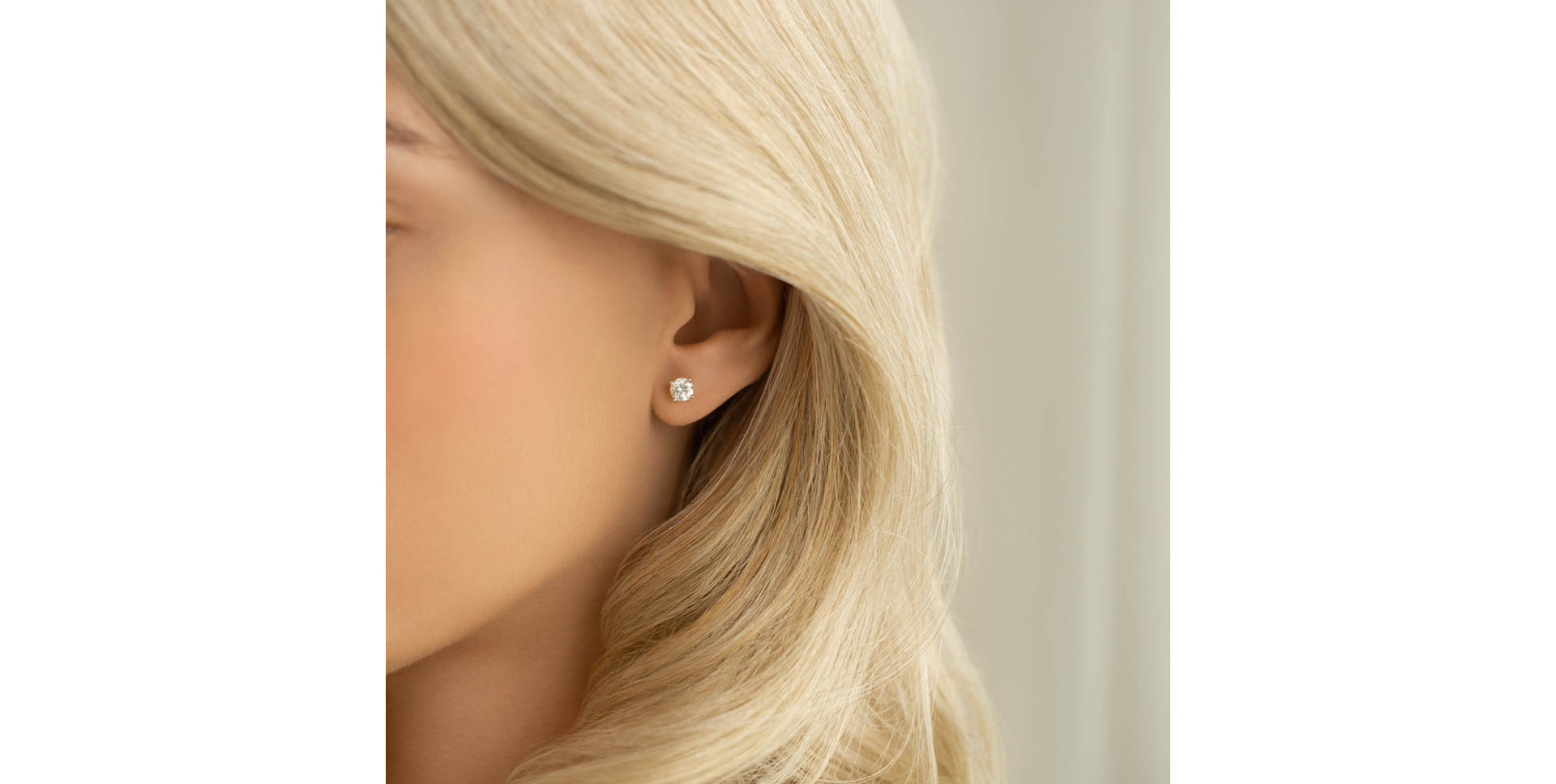 Náušnice s diamantem Essential Shine