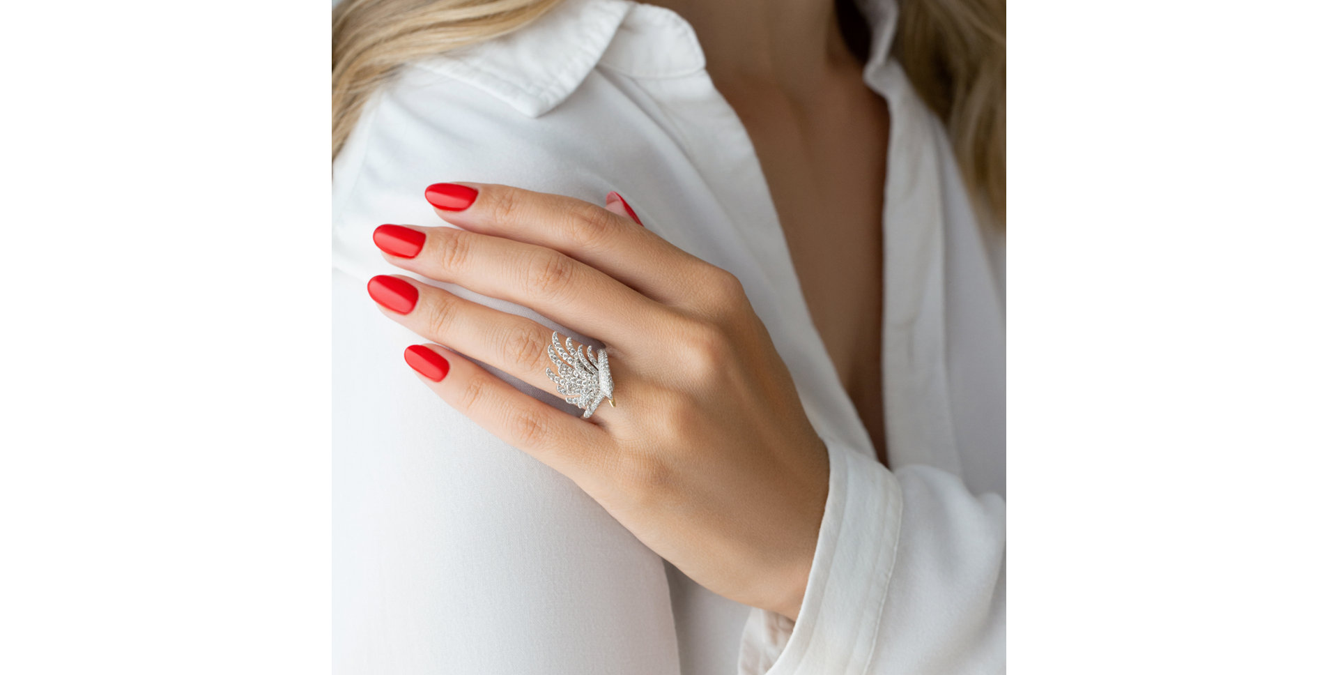 Prsten s diamanty White Swan