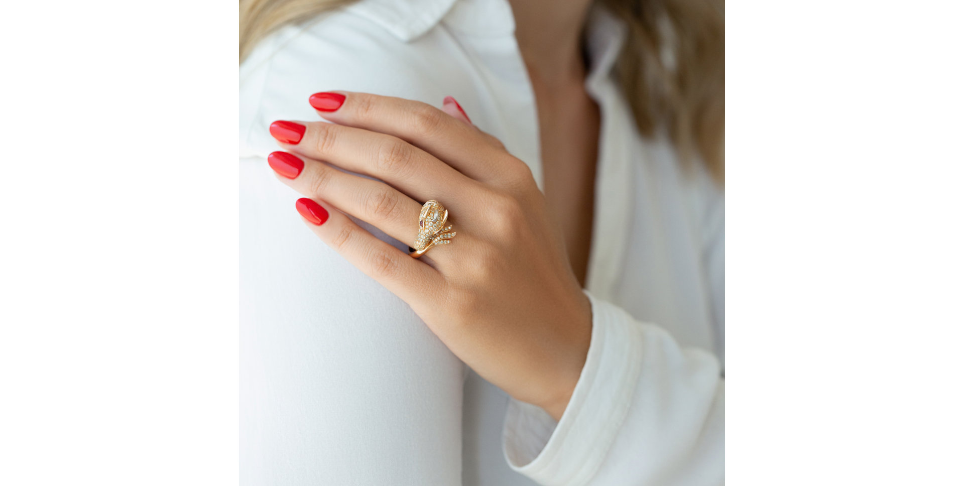 Prsten s diamanty a rubíny Magic Horse