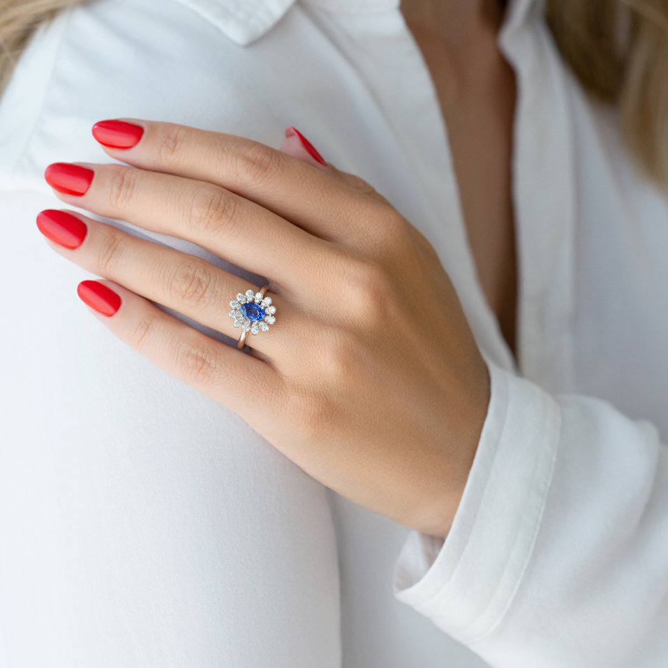 Prsten s diamanty a safírem Floral Treasure