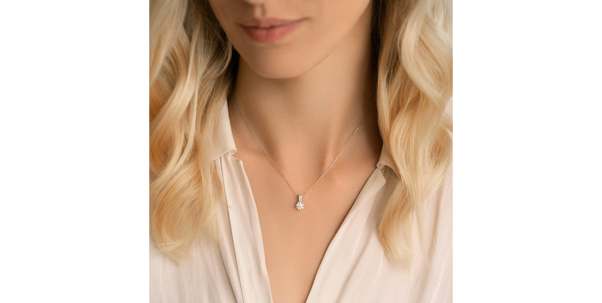 Náhrdelník s diamanty Essential Glow