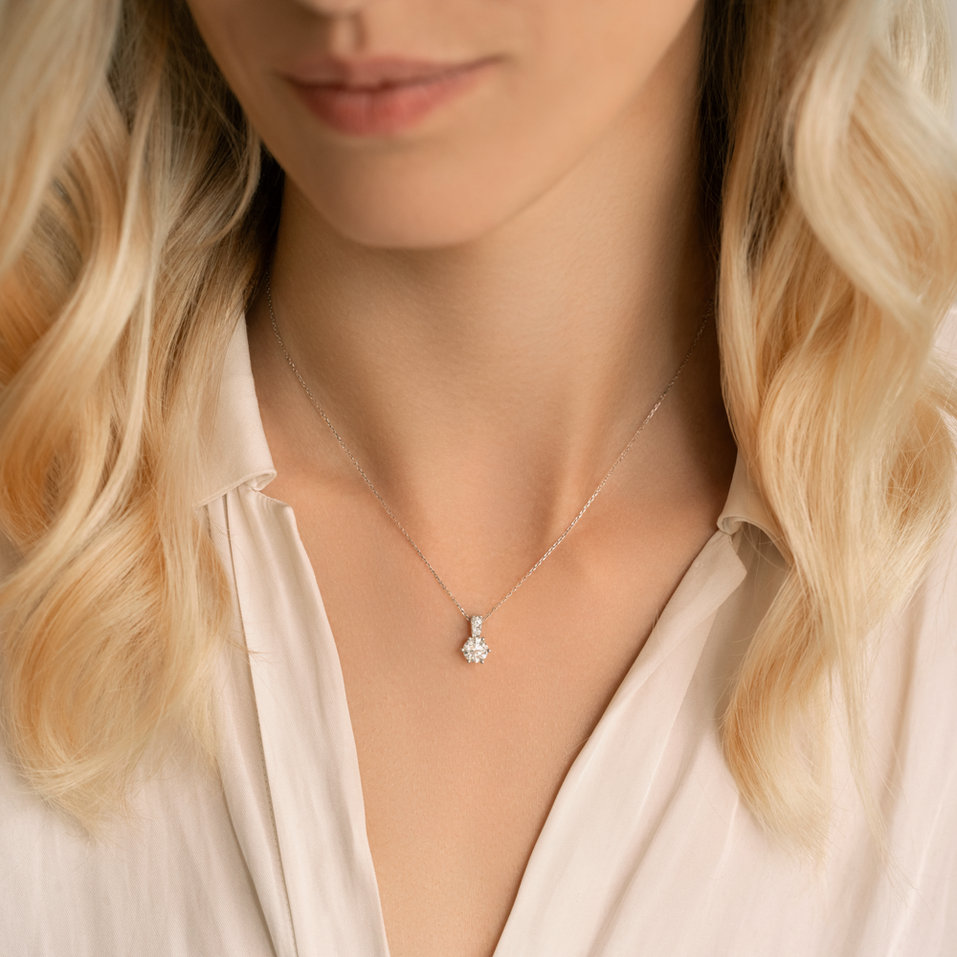Náhrdelník s diamanty Essential Glow