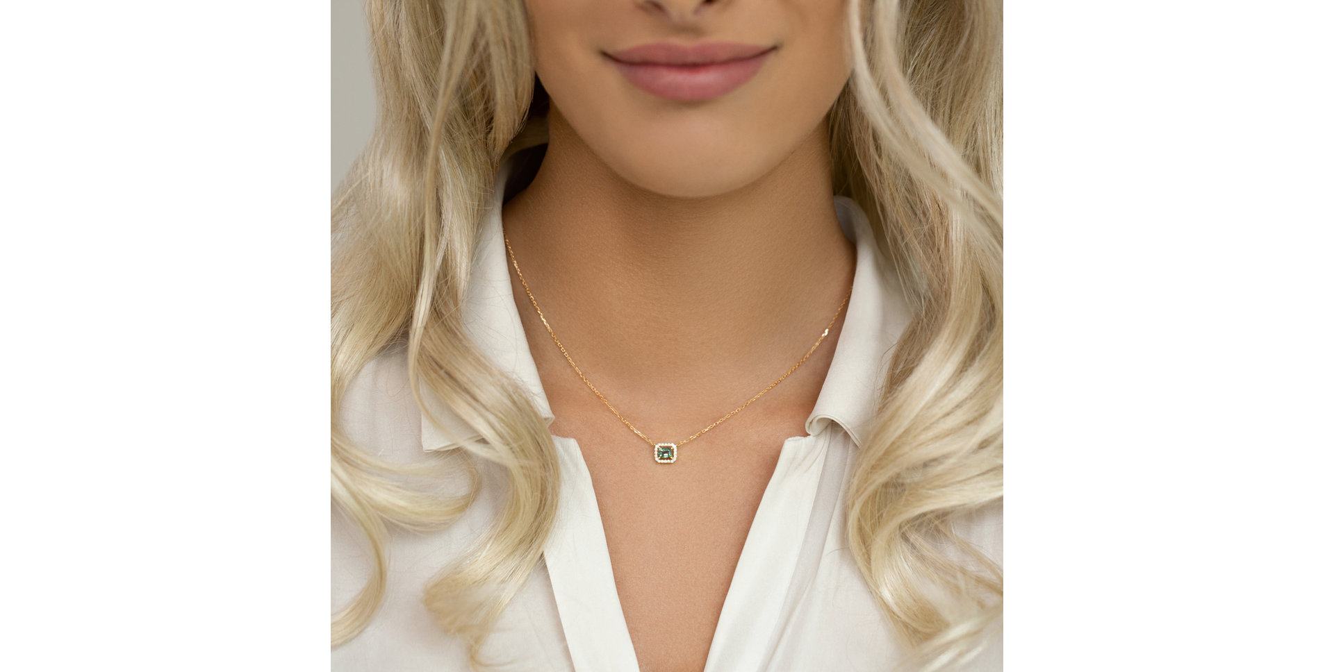 Náhrdelník s diamanty a safírem Mysterious Spell