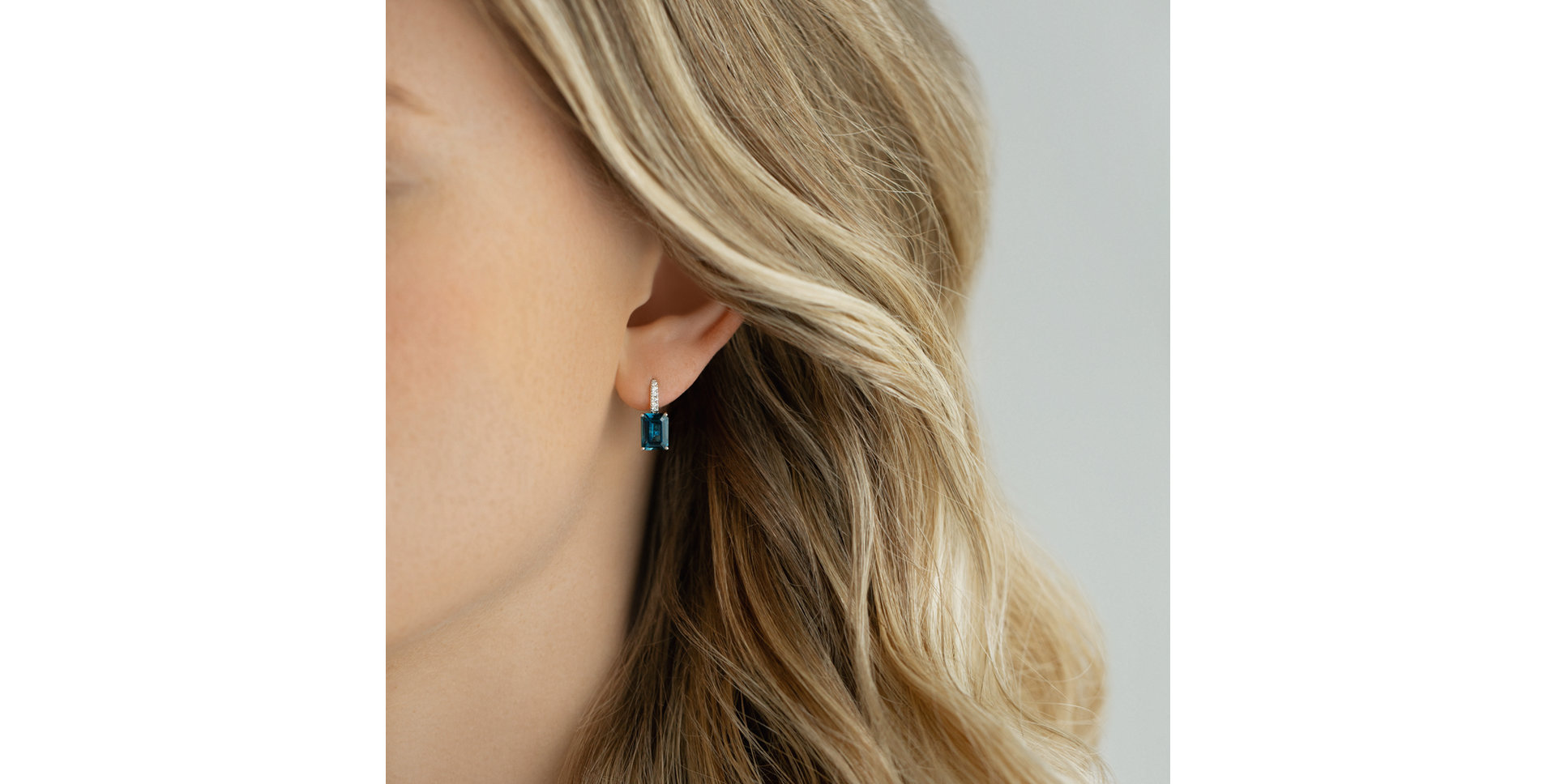 Náušnice s diamantem a topazem Carlotta