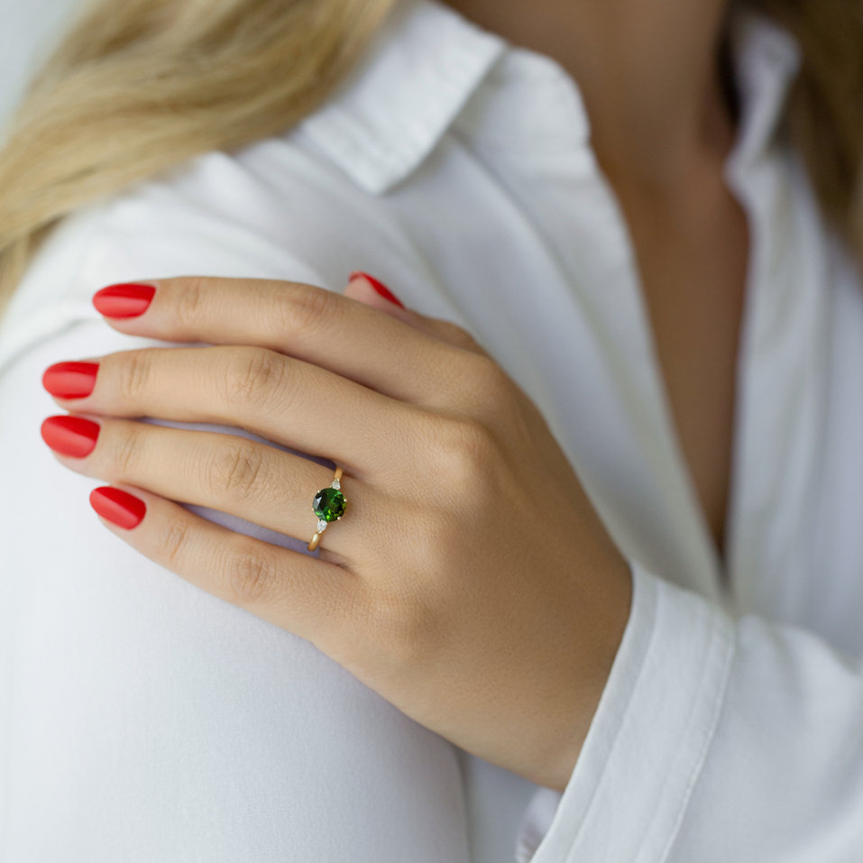 Prsten s diamanty a morganitem Royal Oasis