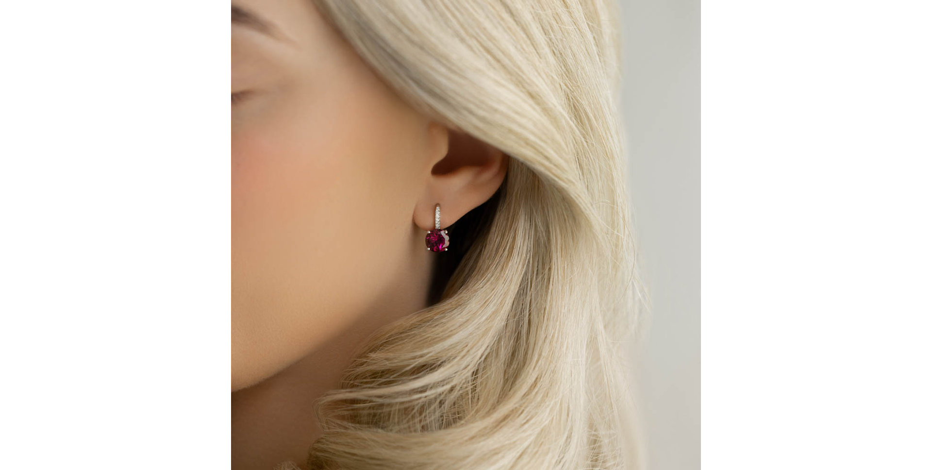 Náušnice s diamanty a rhodolitem Bethy