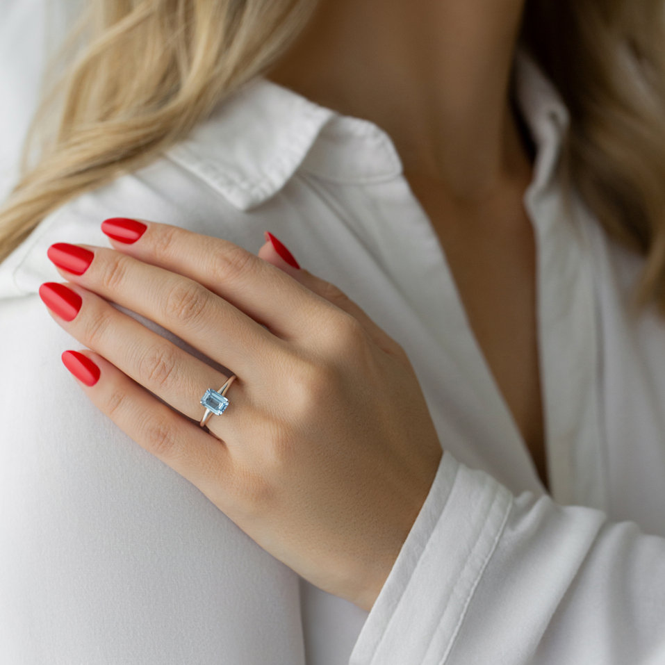 Prsten s topazem Vaeloria