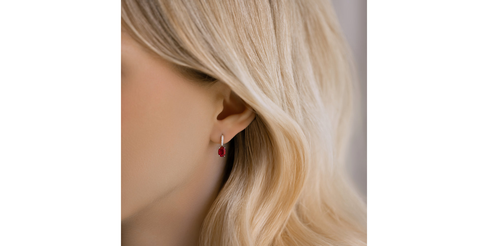 Náušnice s diamanty a rubínem Lucrezia
