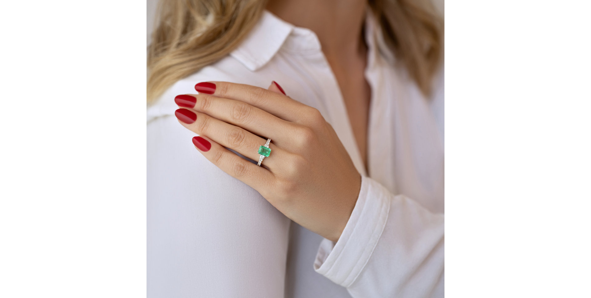 Prsten s diamanty a smaragdem Majestic Imagination