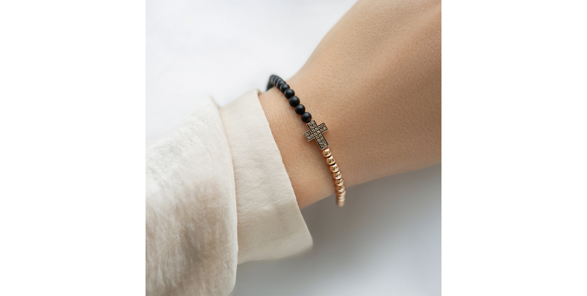 Náramek s diamanty Sacred Light