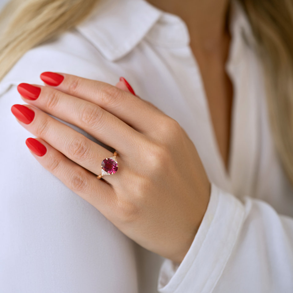 Prsten s diamanty a turmalínem Crimson Lament