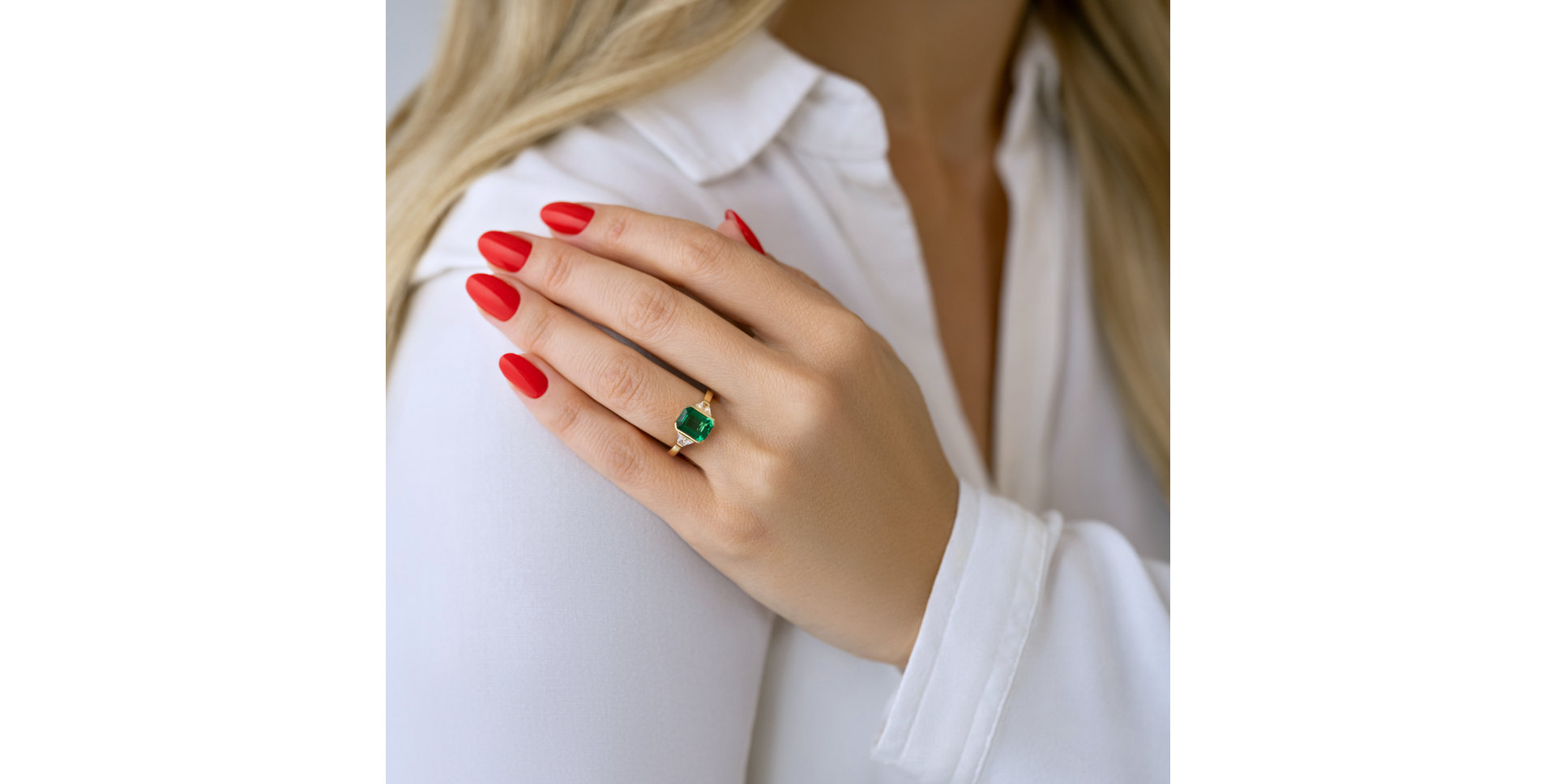 Prsten s diamanty a smaragdem Moonlit Promise