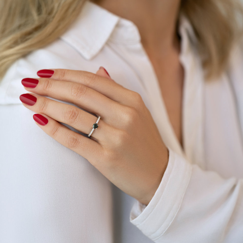 Prsten s diamanty The Dark Queen