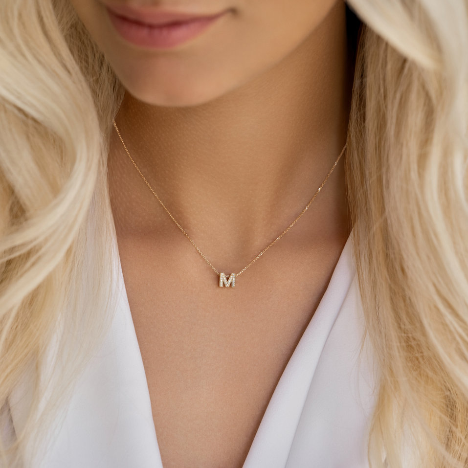 Přívěs s diamanty Twinkling  Letter