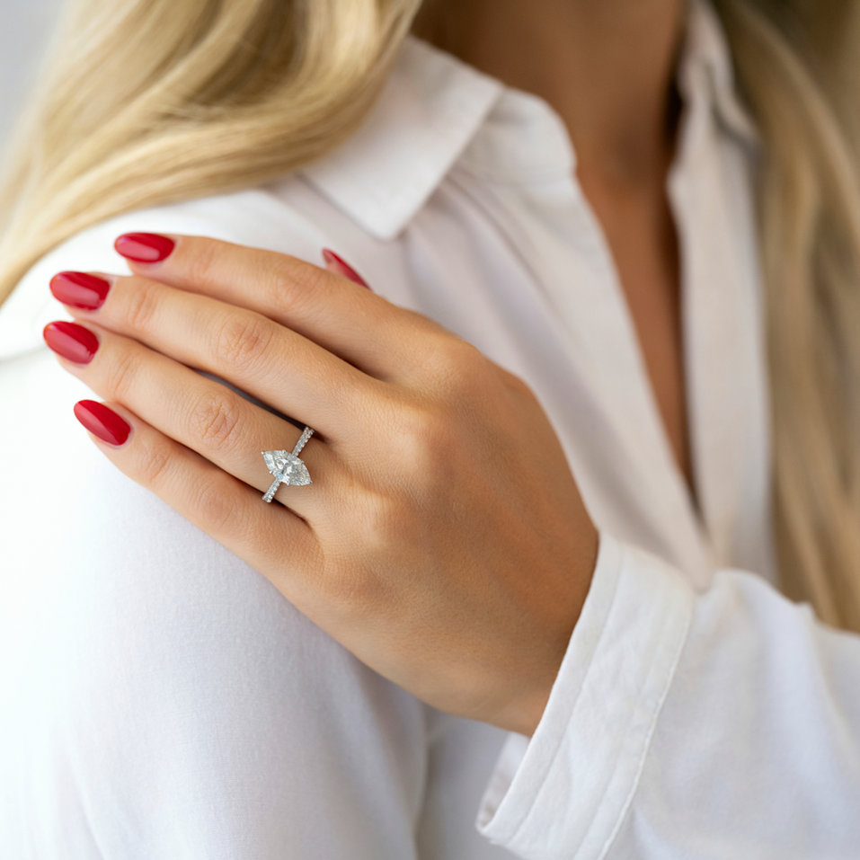 Prsten s diamanty Victoriano