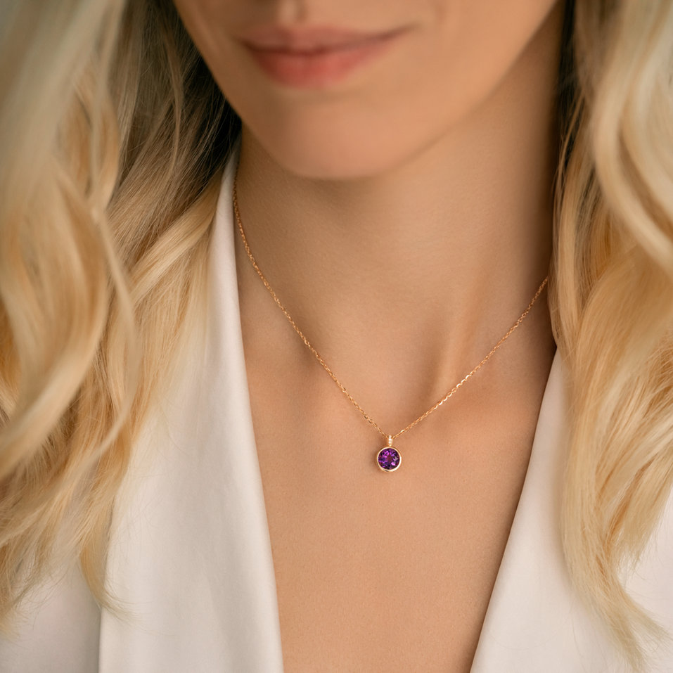 Náhrdelník s diamanty a rhodolitem Regal Elegance