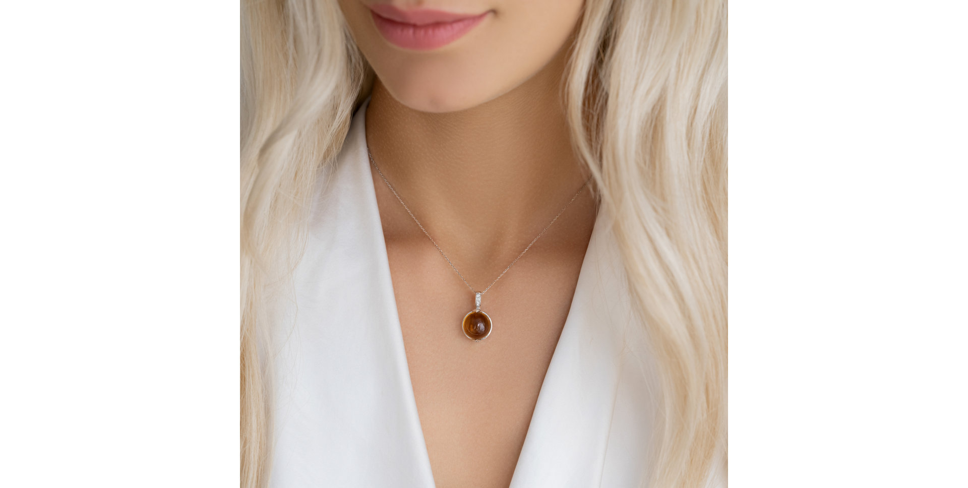 Náhrdelník s chalcedonem a diamanty Fairy Blossom