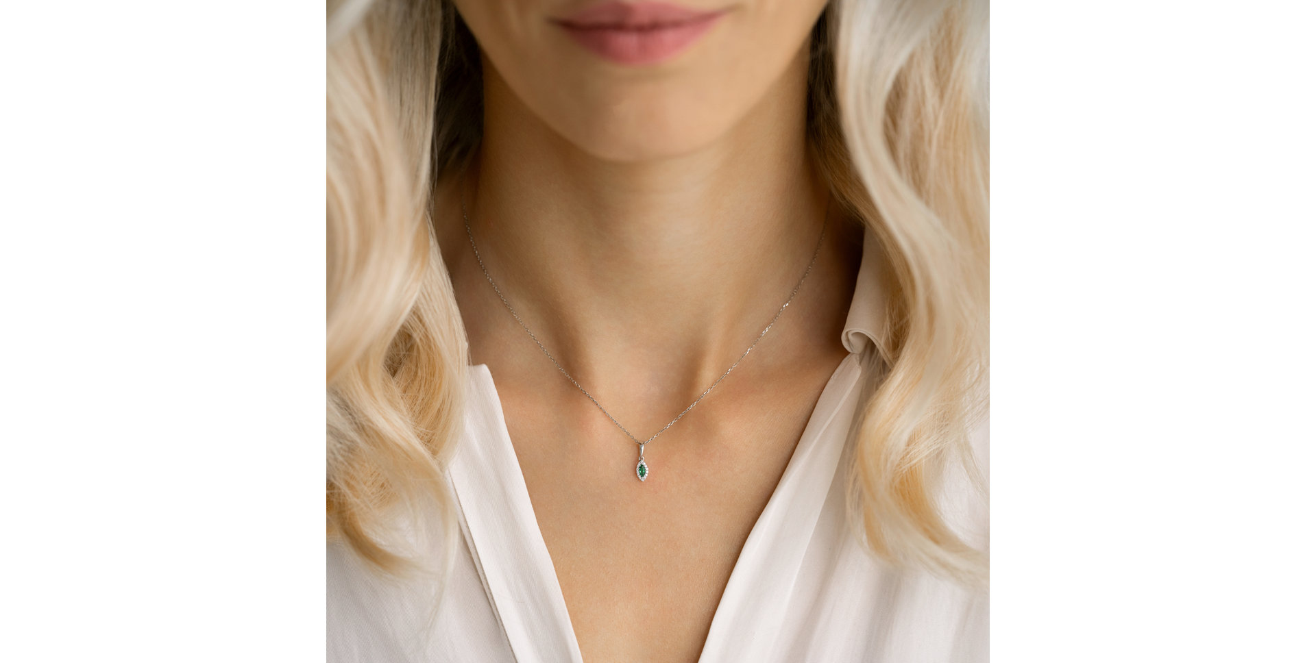 Náhrdelník se smaragdem a diamanty Princess Louisa