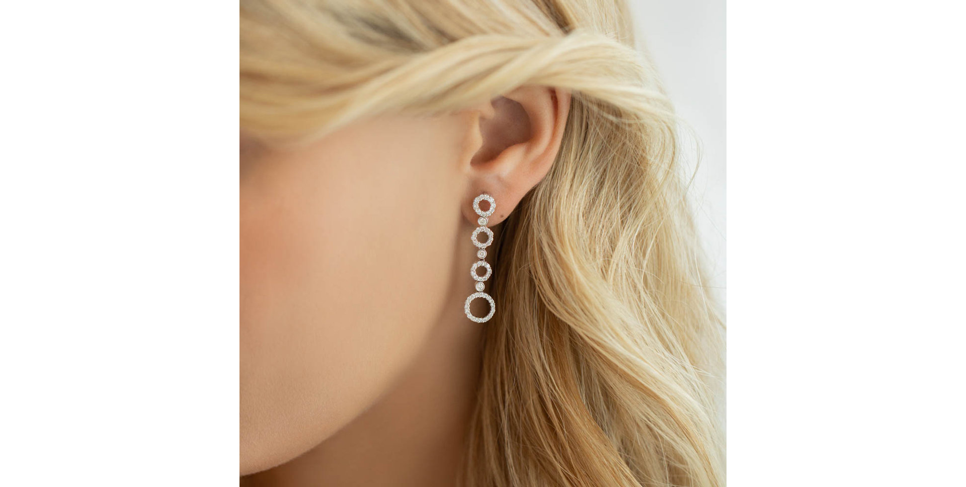 Náušnice s diamanty Singapore