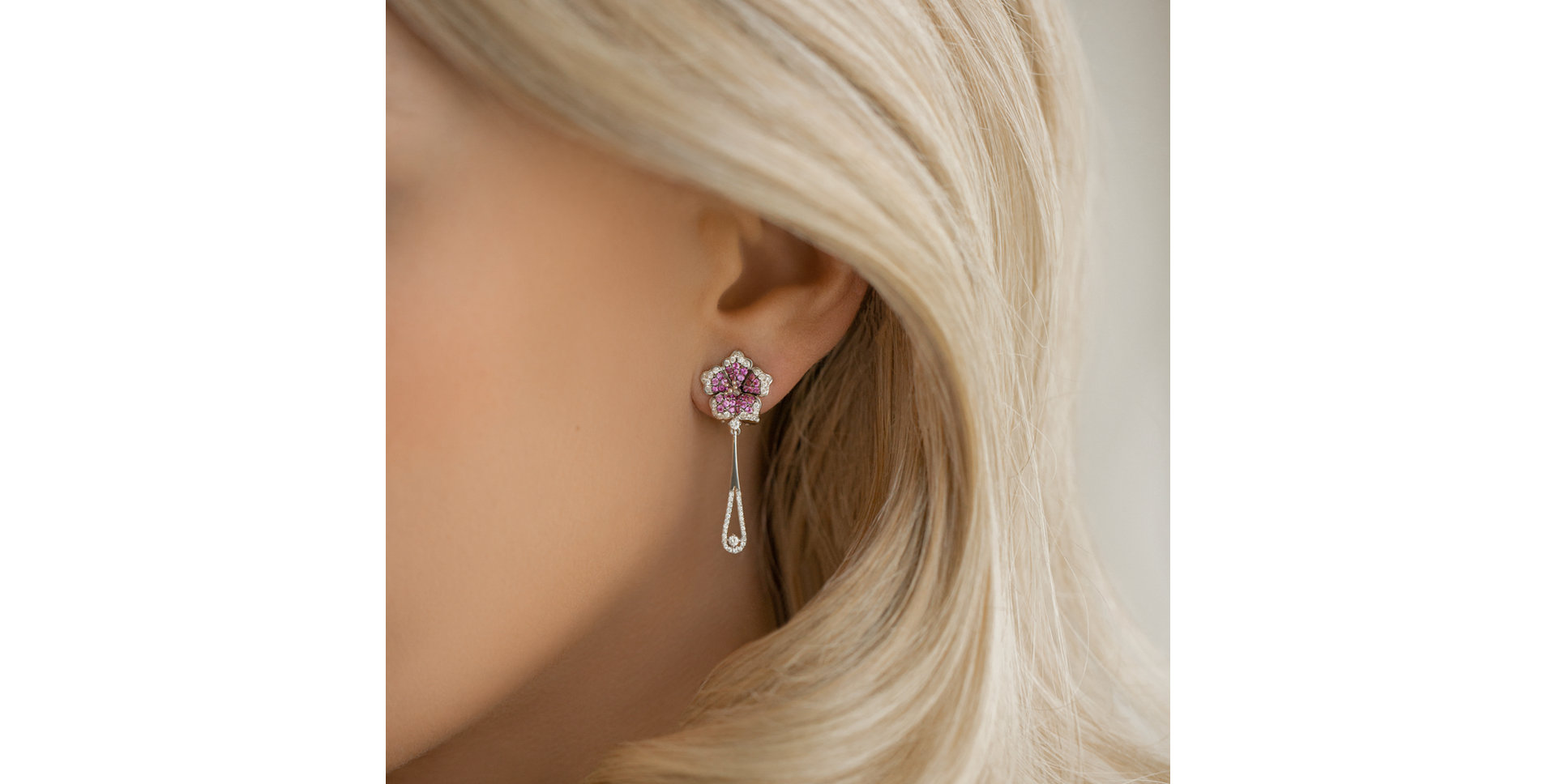 Náušnice s diamanty a safíry Miss Flora