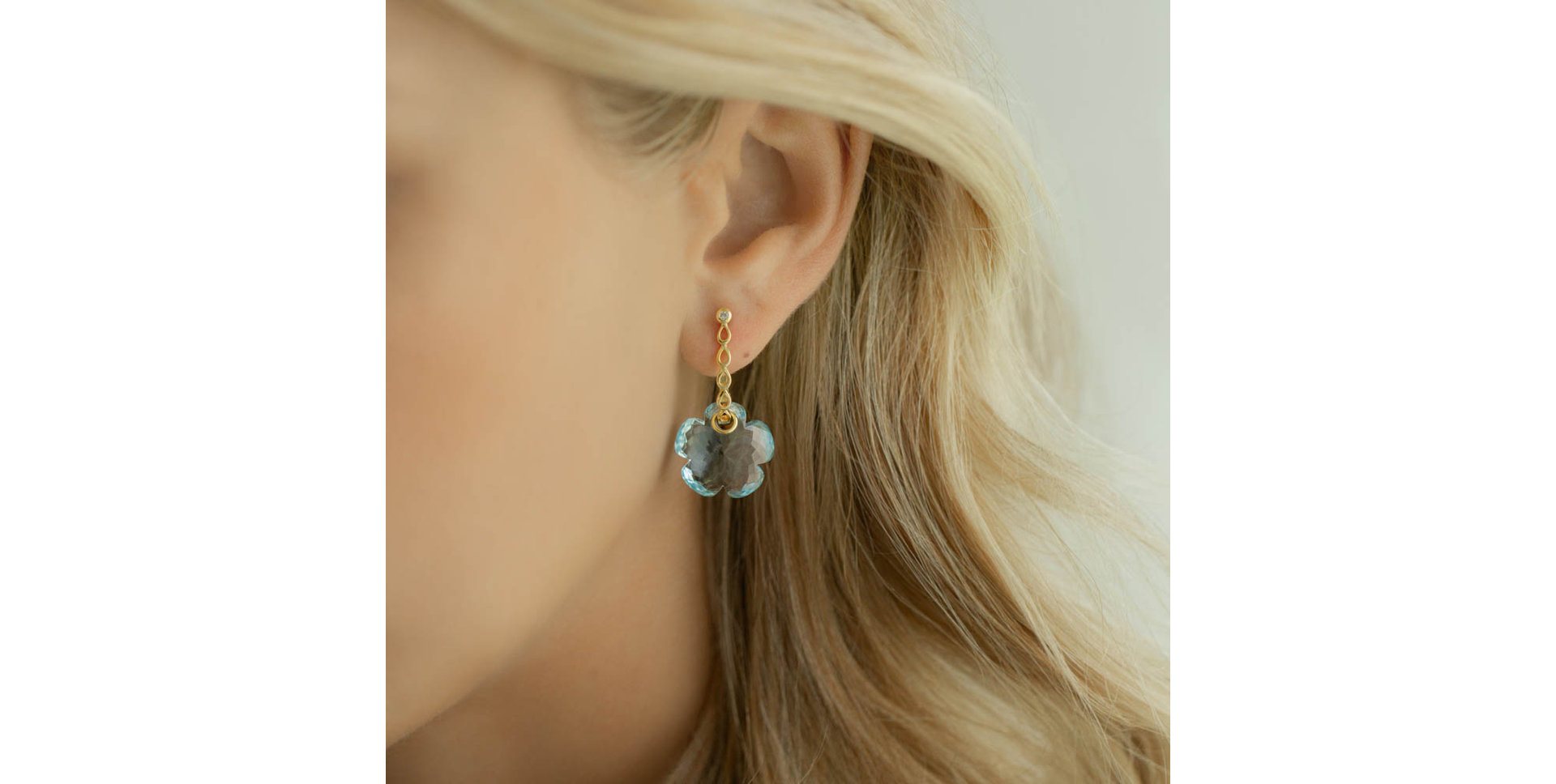 Náušnice s topazem a diamanty Happy Daisy