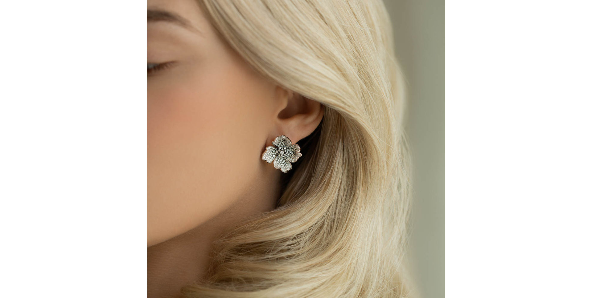 Náušnice s diamanty Queenie Orchid