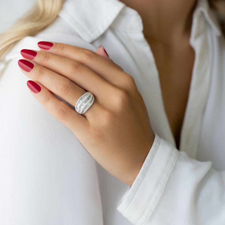 Prsten s diamanty Astral Kingdom