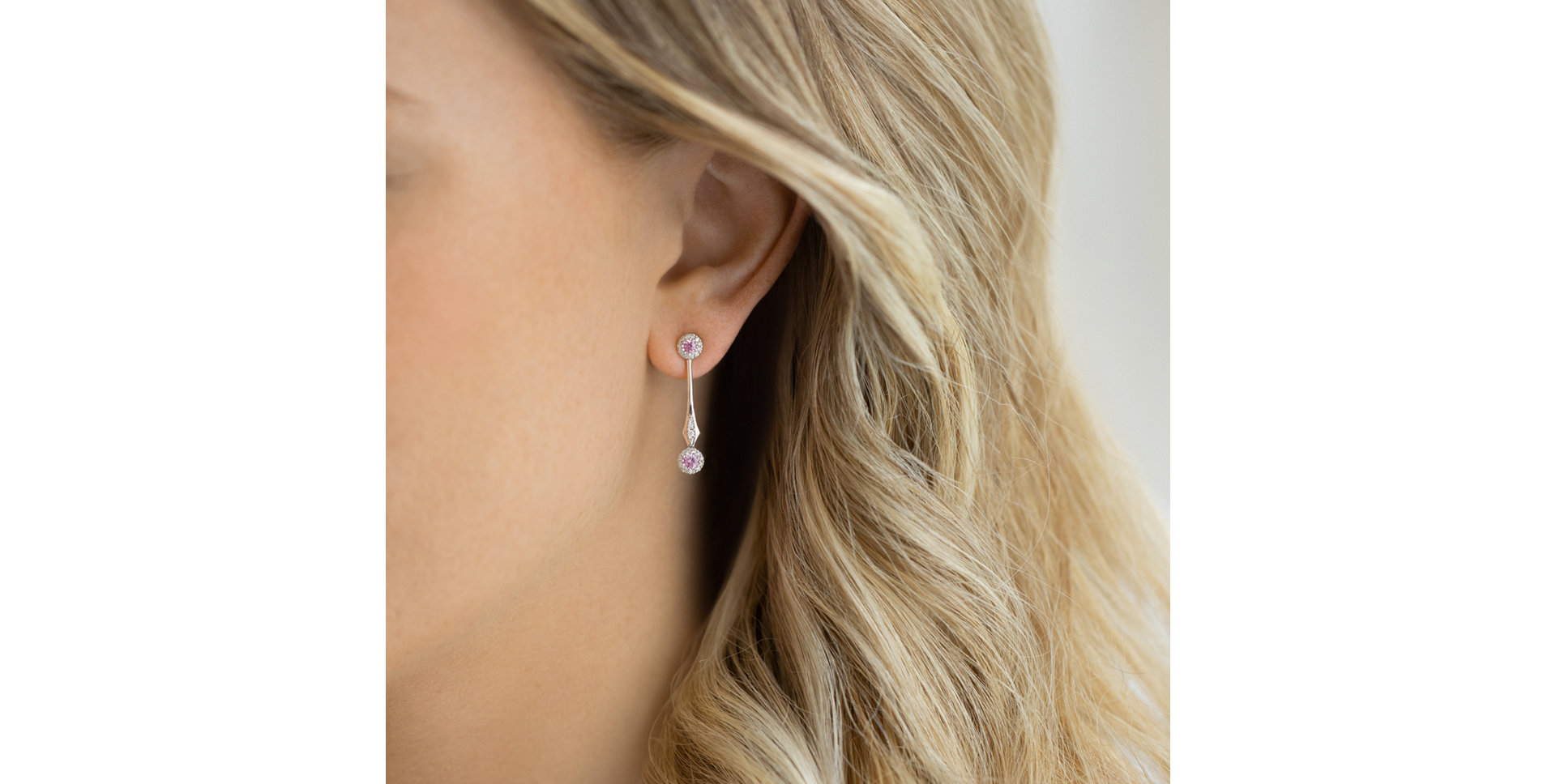 Náušnice s diamanty a safíry Paisley