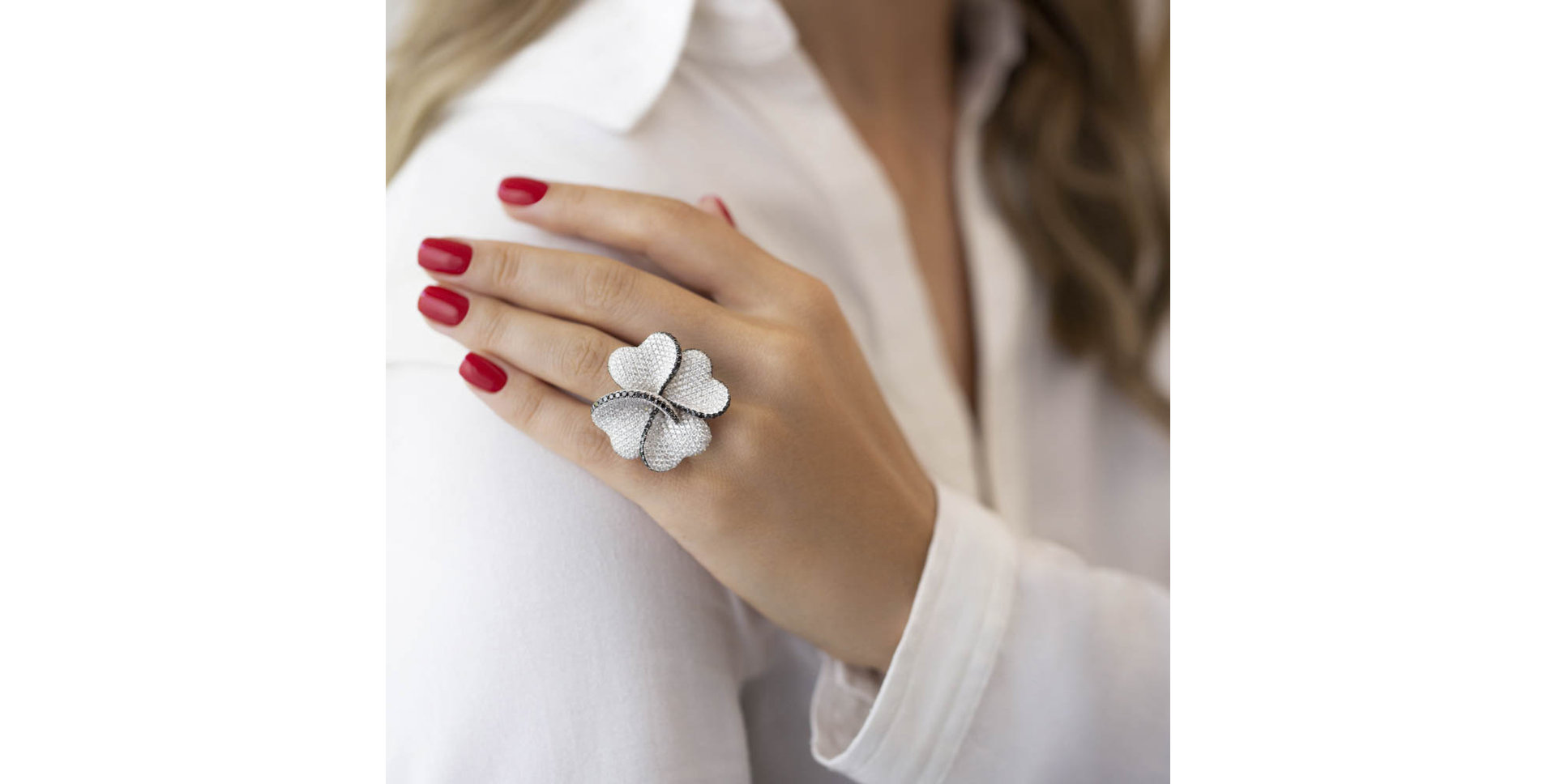 Prsten s bílými a černými diamanty Absolute Beauty