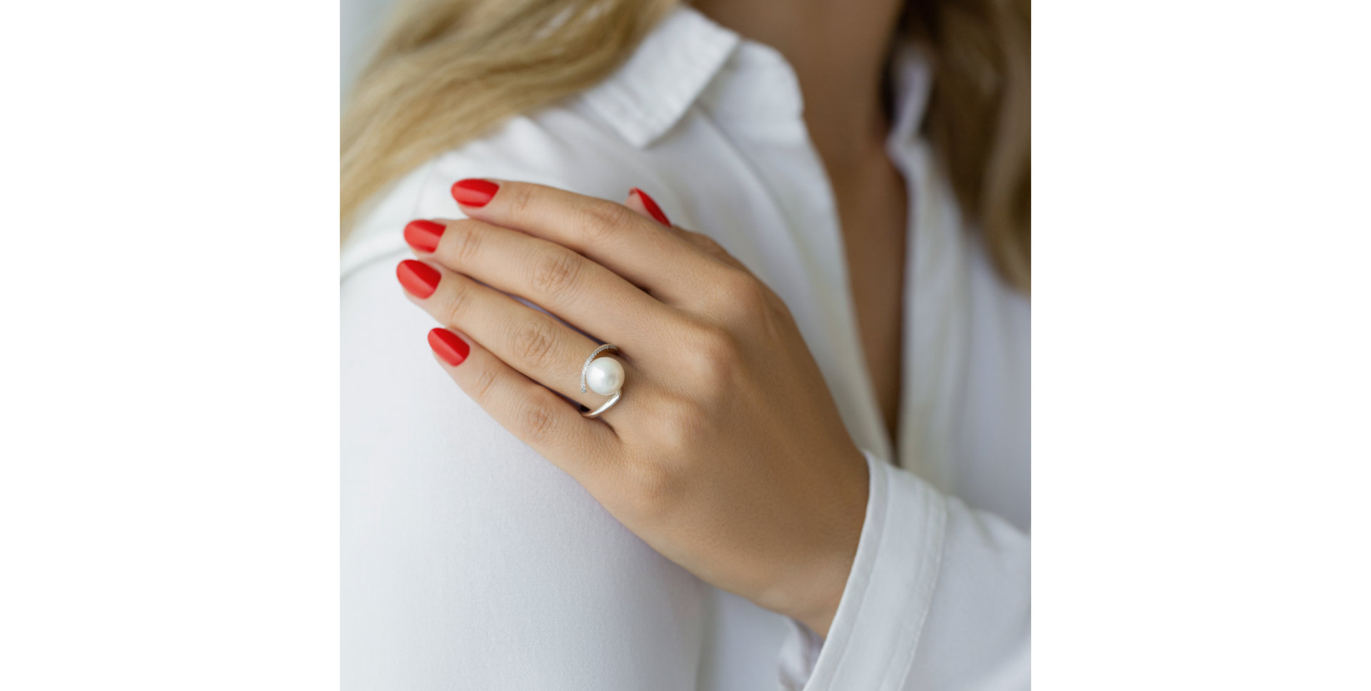 Prsten s perlou a diamanty Secret tear