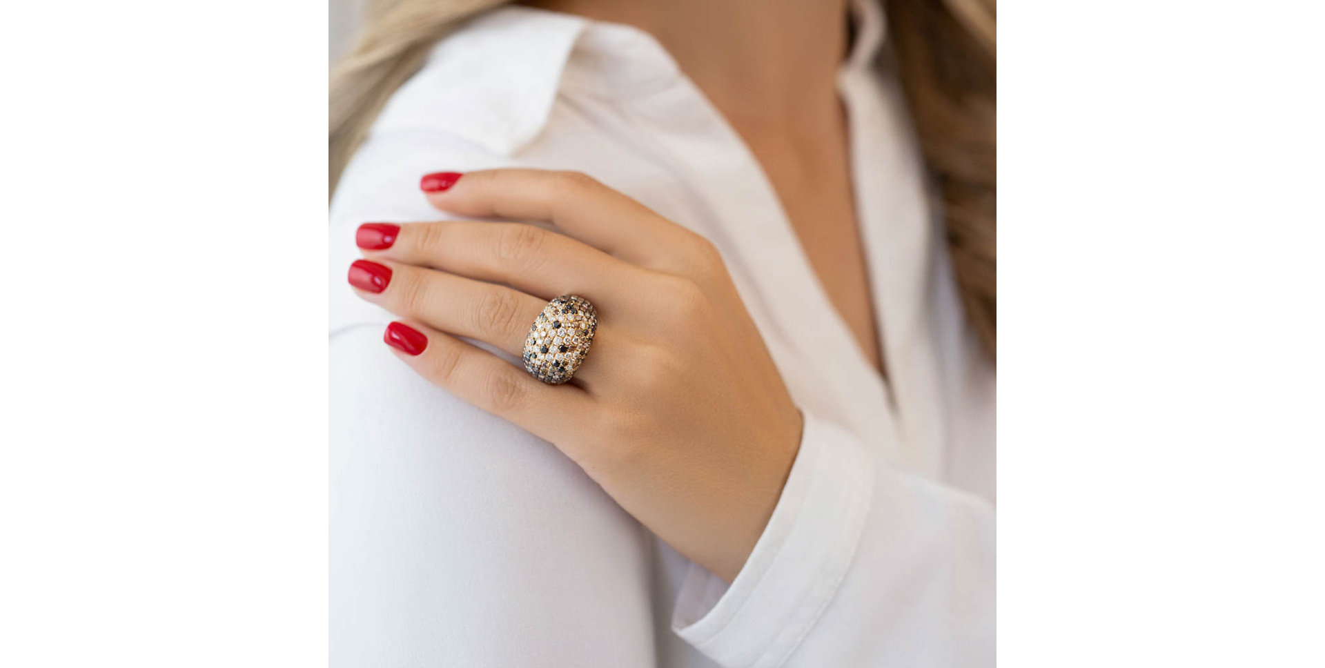 Prsten s černými, hnědými a bílými diamanty Charcoal Fandango