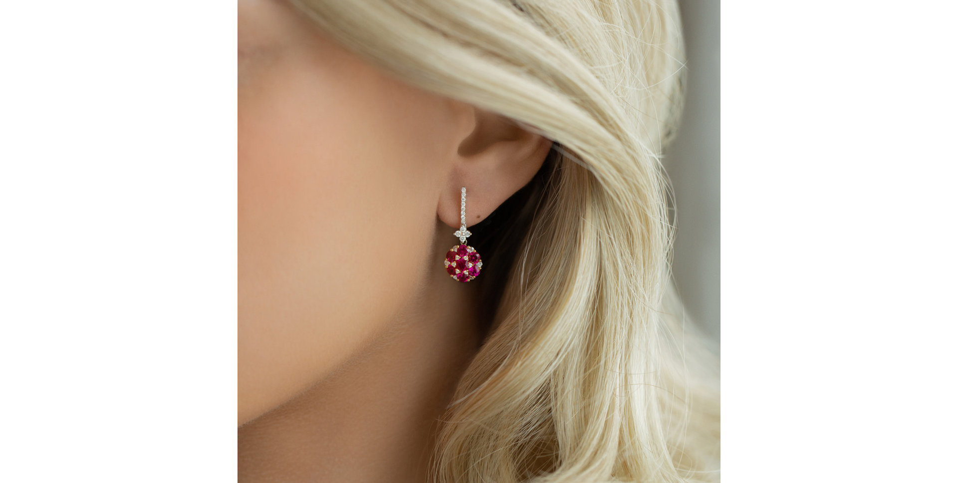 Náušnice s diamanty a rubíny Latonya